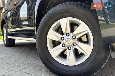 Позашляховик / Кросовер Toyota Land Cruiser Prado 2011 в 