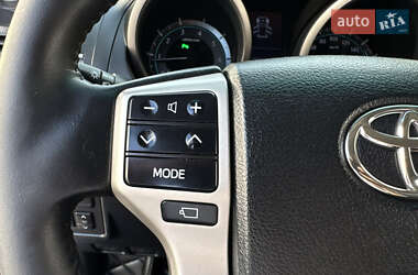 Позашляховик / Кросовер Toyota Land Cruiser Prado 2011 в 