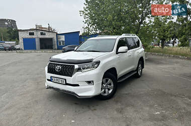 Внедорожник / Кроссовер Toyota Land Cruiser Prado 2019 в Киеве