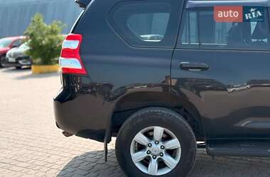 Внедорожник / Кроссовер Toyota Land Cruiser Prado 2016 в 