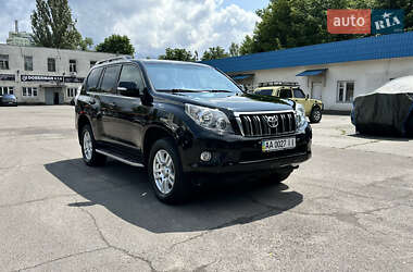 Позашляховик / Кросовер Toyota Land Cruiser Prado 2011 в Києві