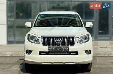 Внедорожник / Кроссовер Toyota Land Cruiser Prado 2010 в 