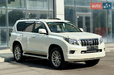 Внедорожник / Кроссовер Toyota Land Cruiser Prado 2010 в 