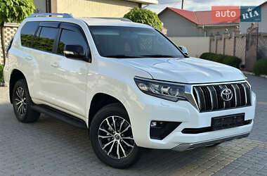 Внедорожник / Кроссовер Toyota Land Cruiser Prado 2020 в 