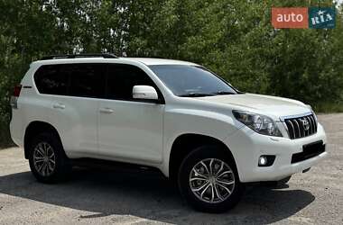 Позашляховик / Кросовер Toyota Land Cruiser Prado 2011 в Охтирці