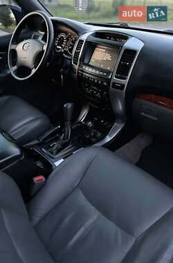 Внедорожник / Кроссовер Toyota Land Cruiser Prado 2006 в 
