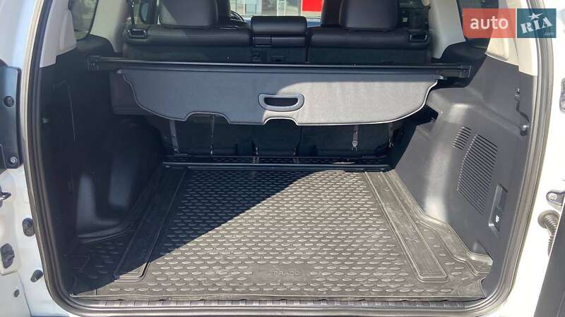 Позашляховик / Кросовер Toyota Land Cruiser Prado 2020 в Хмельницькому фото 10 Позашляховик / Кросовер Toyota Land Cruiser Prado 2020 в Хмельницькому