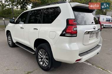 Внедорожник / Кроссовер Toyota Land Cruiser Prado 2020 в 