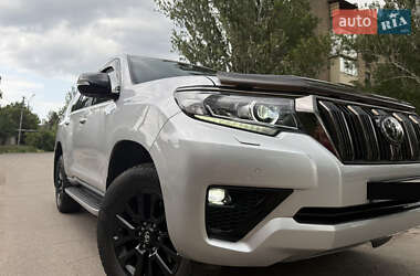 Внедорожник / Кроссовер Toyota Land Cruiser Prado 2021 в Изюме