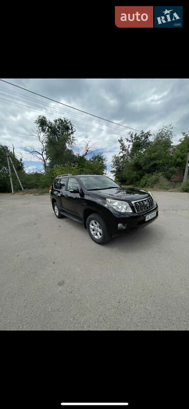 Позашляховик / Кросовер Toyota Land Cruiser Prado 2013 в Кривому Розі