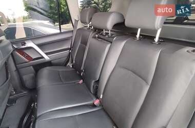 Внедорожник / Кроссовер Toyota Land Cruiser Prado 2017 в 