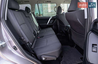 Внедорожник / Кроссовер Toyota Land Cruiser Prado 2022 в 