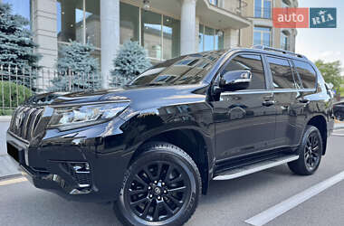 Внедорожник / Кроссовер Toyota Land Cruiser Prado 2022 в Киеве