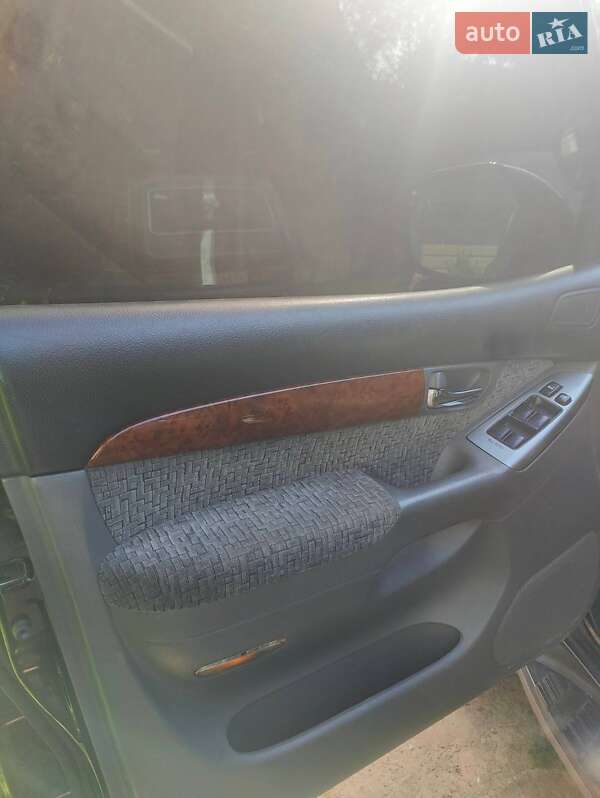 Внедорожник / Кроссовер Toyota Land Cruiser Prado 2005 в Турке фото 12 Внедорожник / Кроссовер Toyota Land Cruiser Prado 2005 в Турке