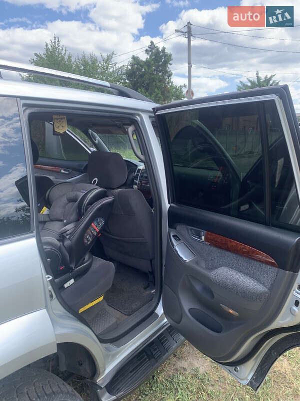 Внедорожник / Кроссовер Toyota Land Cruiser Prado 2007 в Днепре