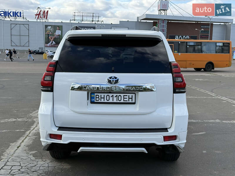 Позашляховик / Кросовер Toyota Land Cruiser Prado 2019 в Одесі