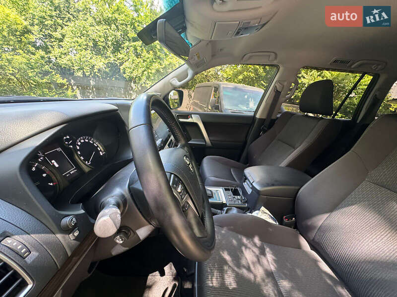 Позашляховик / Кросовер Toyota Land Cruiser Prado 2022 в Києві