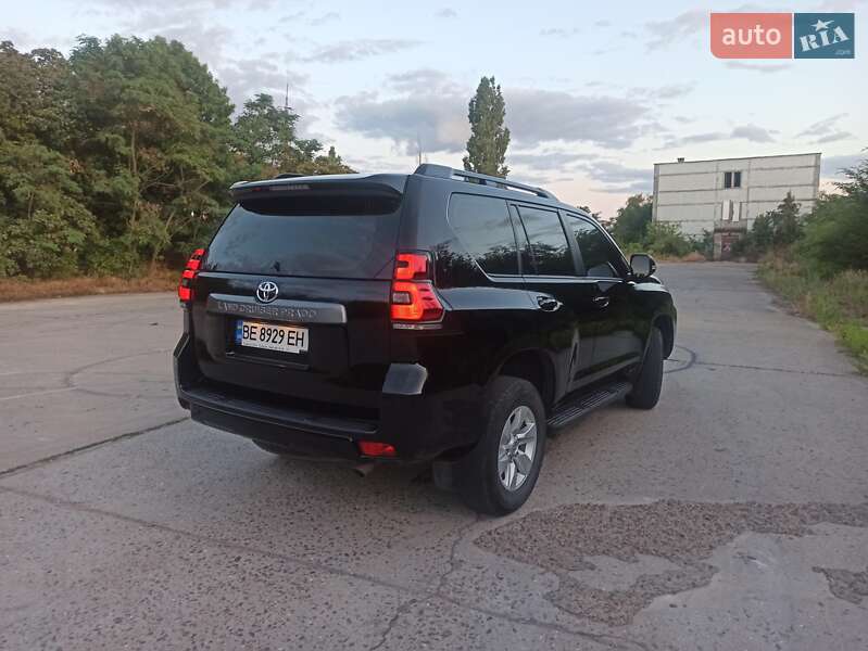 Позашляховик / Кросовер Toyota Land Cruiser Prado 2020 в Южноукраїнську