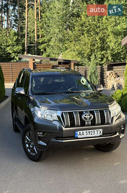 Позашляховик / Кросовер Toyota Land Cruiser Prado 2019 в Києві