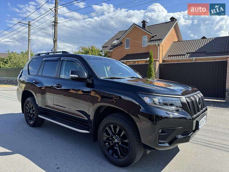 Toyota Land Cruiser Prado 2023