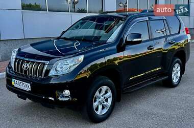 Позашляховик / Кросовер Toyota Land Cruiser Prado 2013 в 