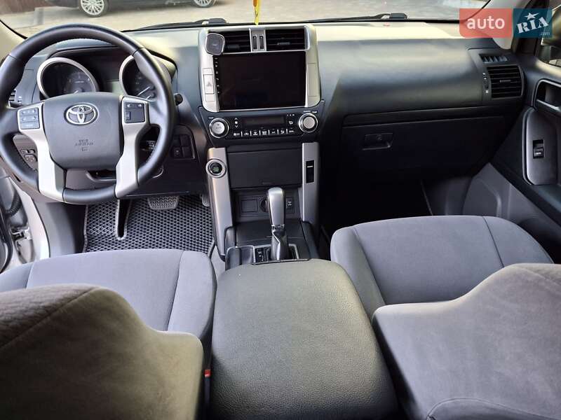 Внедорожник / Кроссовер Toyota Land Cruiser Prado 2013 в Ивано-Франковске