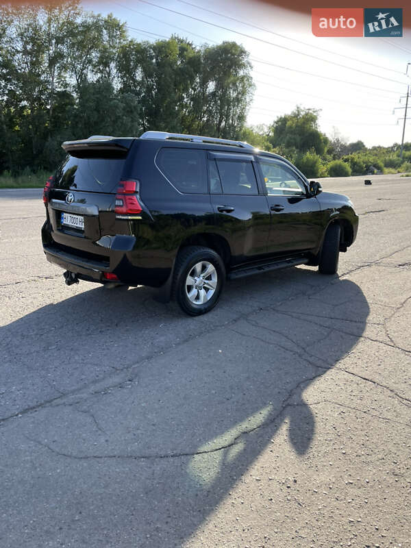 Внедорожник / Кроссовер Toyota Land Cruiser Prado 2019 в Полтаве
