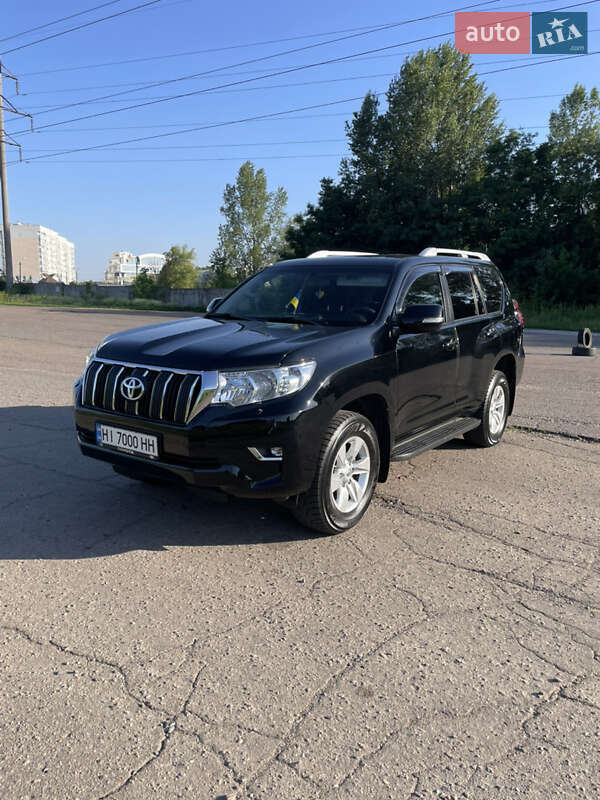 Внедорожник / Кроссовер Toyota Land Cruiser Prado 2019 в Полтаве
