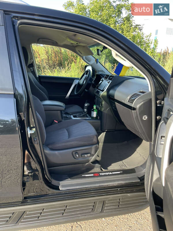 Внедорожник / Кроссовер Toyota Land Cruiser Prado 2019 в Полтаве