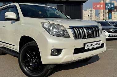 Позашляховик / Кросовер Toyota Land Cruiser Prado 2009 в 