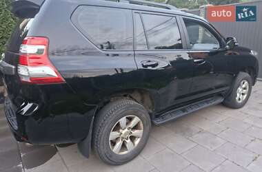 Позашляховик / Кросовер Toyota Land Cruiser Prado 2014 в 