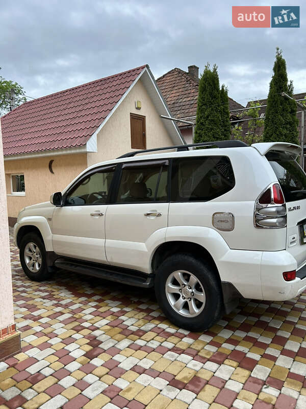 Toyota Land Cruiser Prado 2004