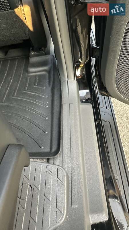 Позашляховик / Кросовер Toyota Land Cruiser Prado 2013 в Києві