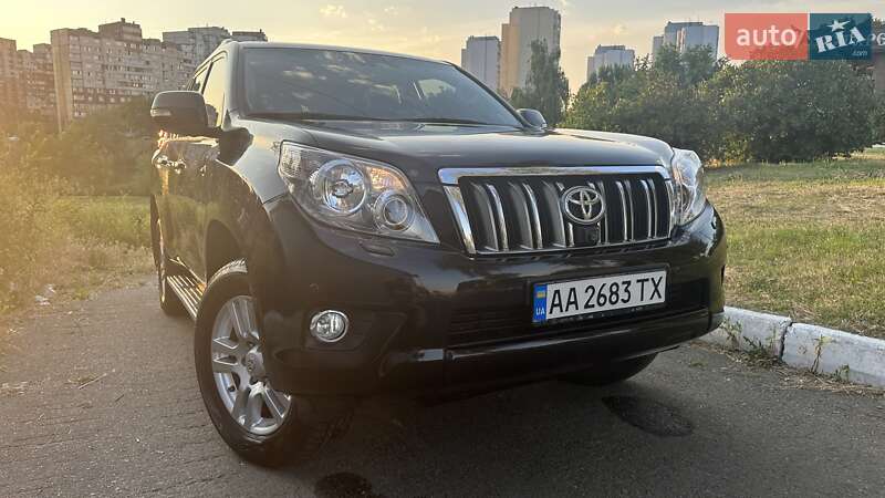 Toyota Land Cruiser Prado 2013