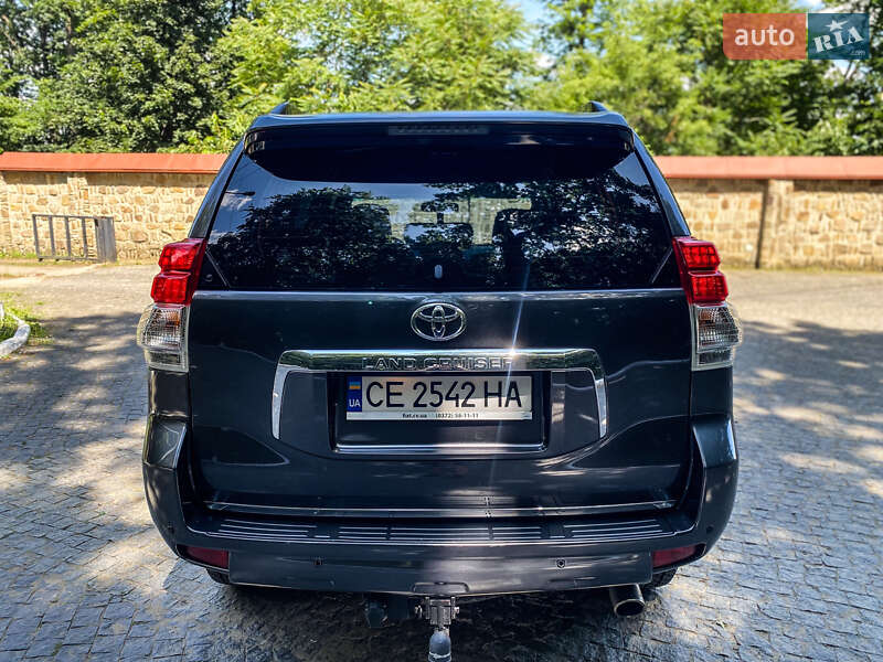 Внедорожник / Кроссовер Toyota Land Cruiser Prado 2011 в Черновцах