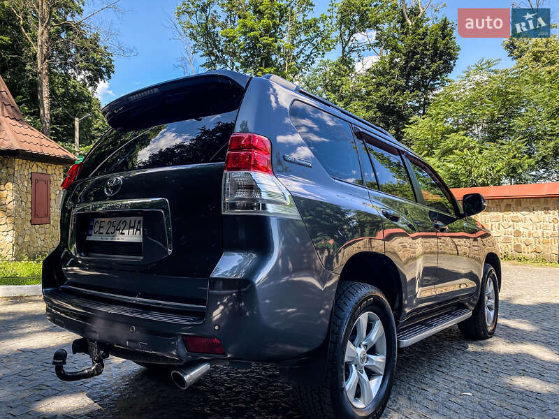 Внедорожник / Кроссовер Toyota Land Cruiser Prado 2011 в Черновцах