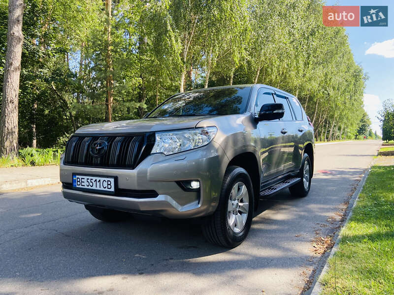 Позашляховик / Кросовер Toyota Land Cruiser Prado 2018 в Києві