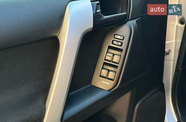 Внедорожник / Кроссовер Toyota Land Cruiser Prado 2020 в 