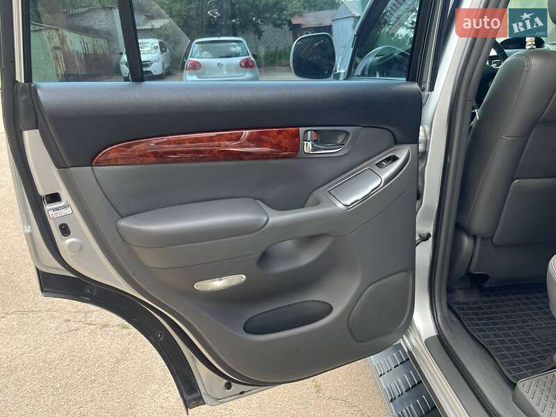 Внедорожник / Кроссовер Toyota Land Cruiser Prado 2007 в Киеве