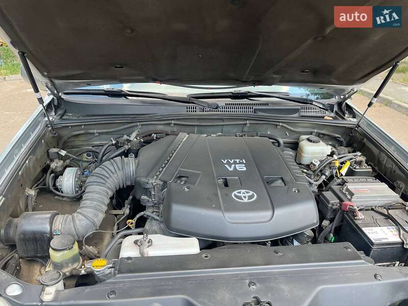 Внедорожник / Кроссовер Toyota Land Cruiser Prado 2007 в Киеве