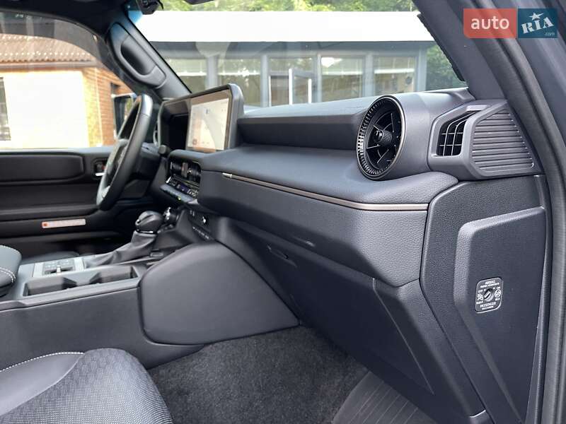 Внедорожник / Кроссовер Toyota Land Cruiser Prado 2024 в Киеве