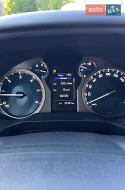 Внедорожник / Кроссовер Toyota Land Cruiser Prado 2022 в 