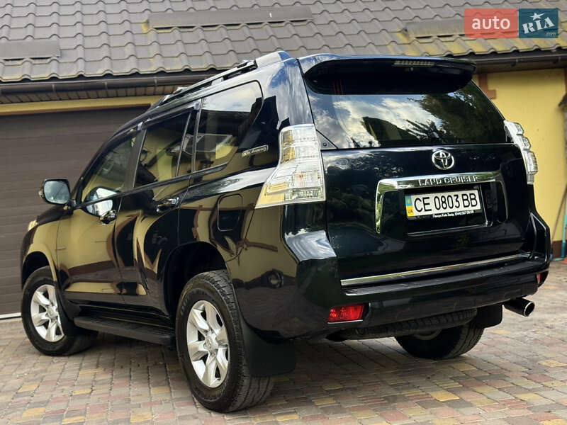 Позашляховик / Кросовер Toyota Land Cruiser Prado 2012 в Києві