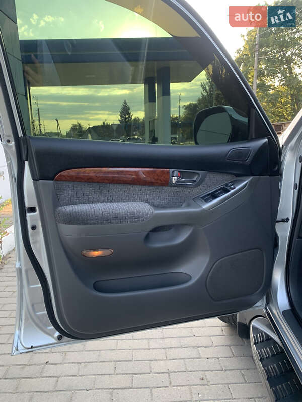 Внедорожник / Кроссовер Toyota Land Cruiser Prado 2007 в Днепре