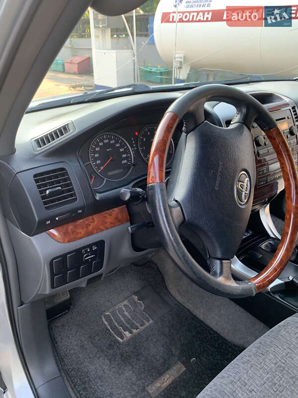 Внедорожник / Кроссовер Toyota Land Cruiser Prado 2007 в Днепре