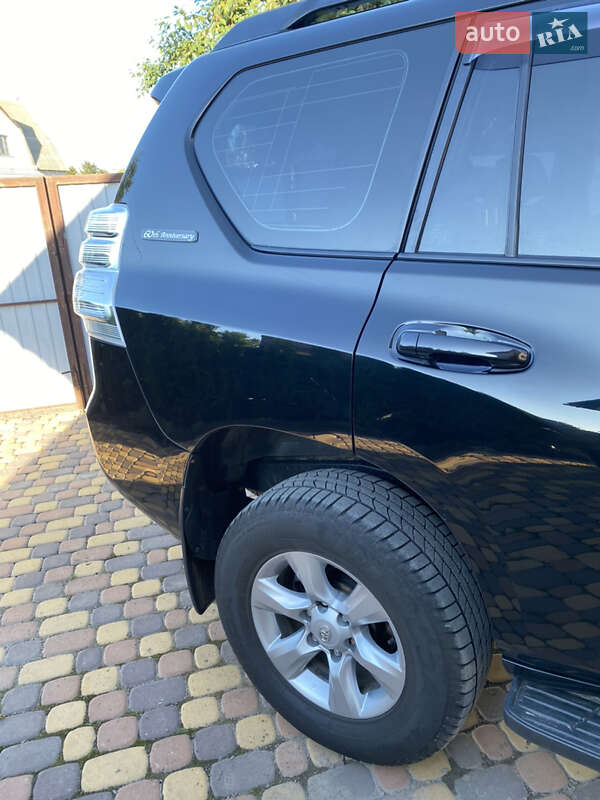 Внедорожник / Кроссовер Toyota Land Cruiser Prado 2012 в Хмельнике