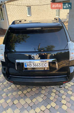 Внедорожник / Кроссовер Toyota Land Cruiser Prado 2012 в 