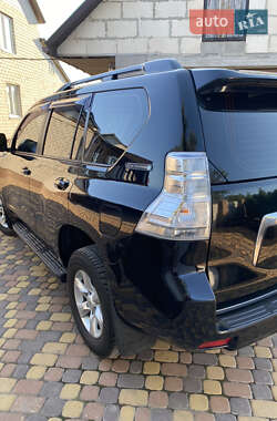 Внедорожник / Кроссовер Toyota Land Cruiser Prado 2012 в 