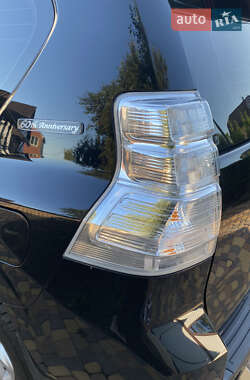 Внедорожник / Кроссовер Toyota Land Cruiser Prado 2012 в 