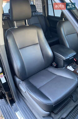 Внедорожник / Кроссовер Toyota Land Cruiser Prado 2012 в 